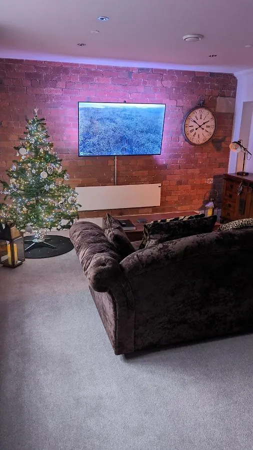 Apartment Staycation York At 62A Cocoa Suites