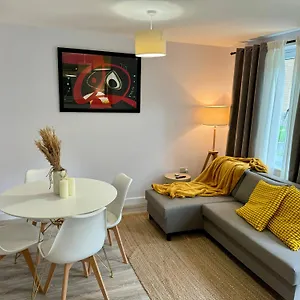  Apartment Brand New Flat 5 With Free Parking And Fast Wifi